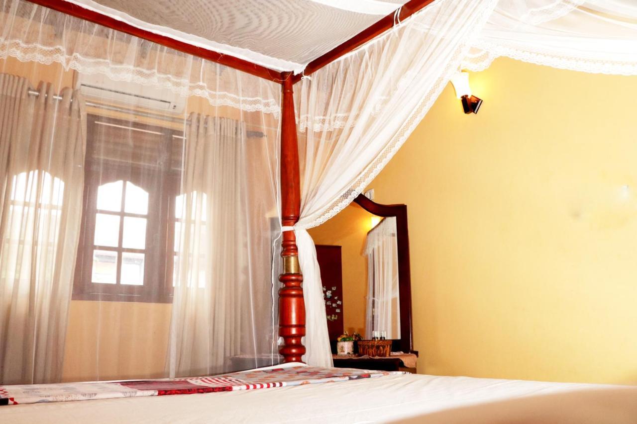 Ariyadasa Guest House ガル エクステリア 写真